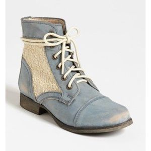 Steve Madden Thundr C Blue Crochet Boots